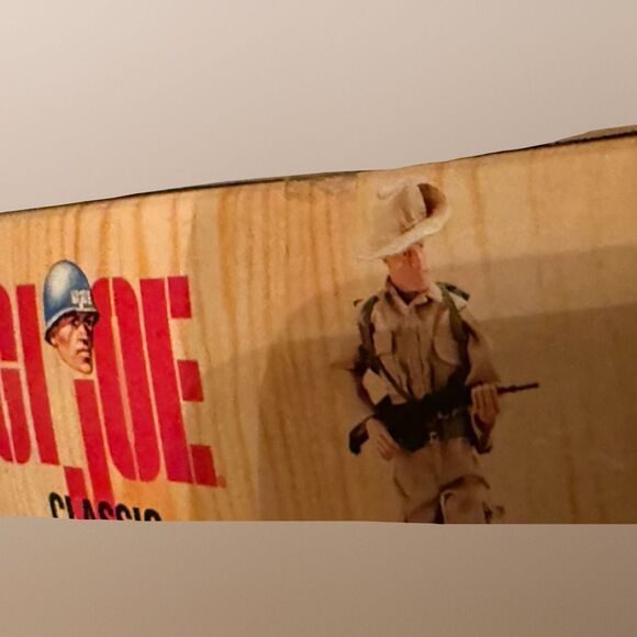 NIB Gi Joe Classic Collection Australian ODF White Army Kenner 25th Figure 12” - Picture 8 of 11